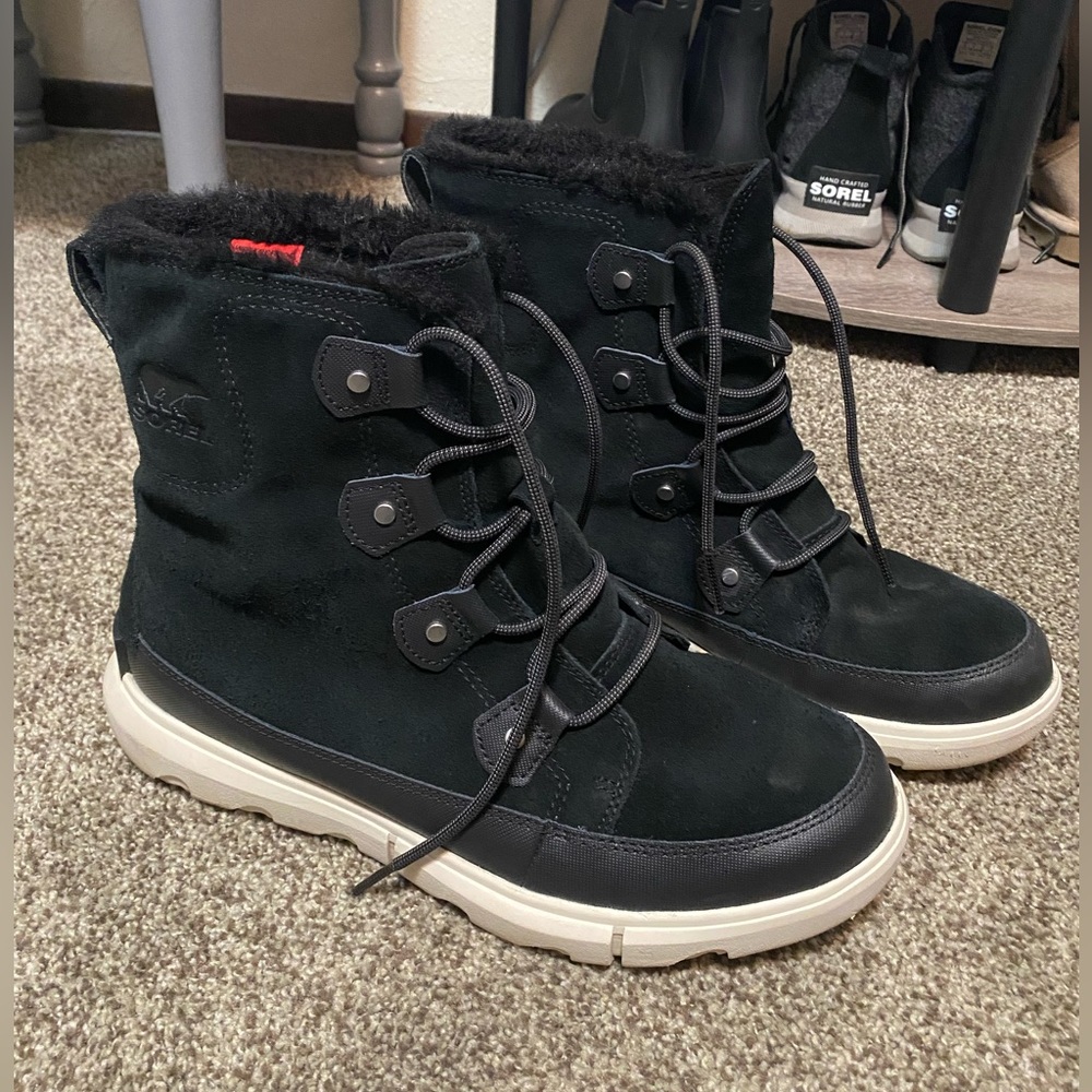 Sorel boots size 11.